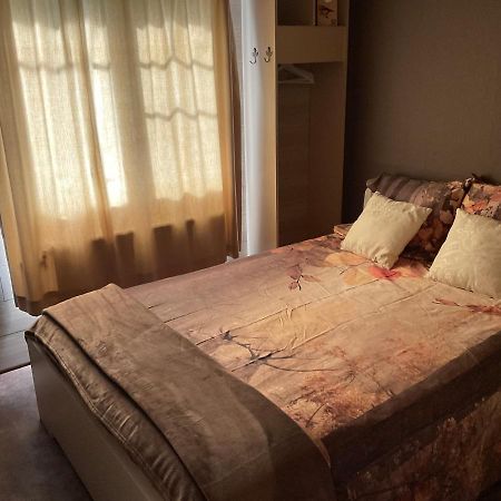Le Chalet Achouffe Villa Wibrin Bagian luar foto